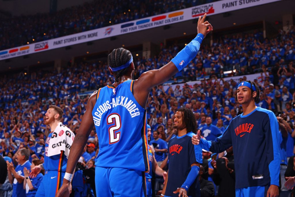 Oklahoma City pasa por encima de Minnesota y se lleva el primero en las Finales del Oeste