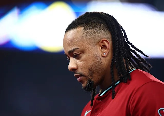 Ketel Marte llora tras comentario de aficionado sobre su madre fallecida