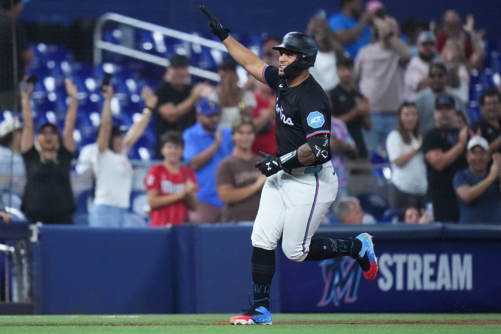 Agustín Ramírez dispara cuadrangular en triunfo de Marlins sobre Bravos