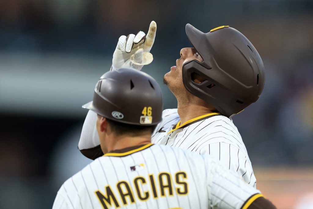 Manny Machado conecta su hit 2,000 y pisa firme rumbo al Salón de la Fama