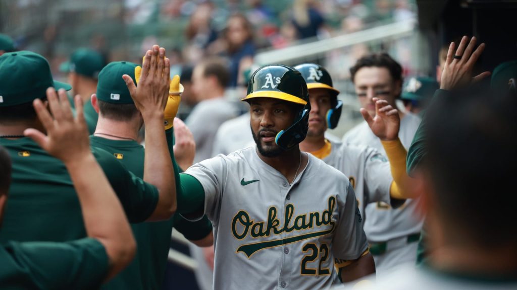 Atléticos de Oakland vencen a Marineros con dos tablazos de Miguel Andújar
