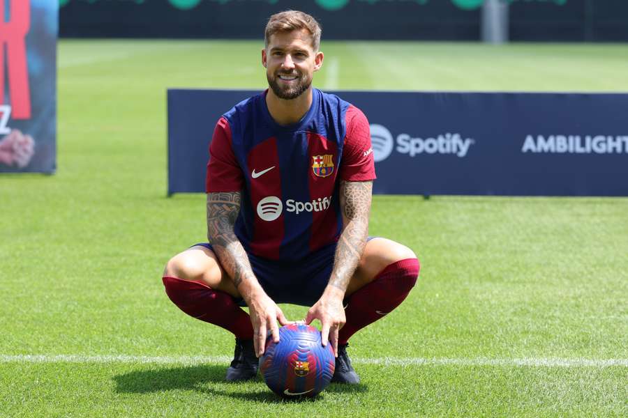 El Barcelona anuncia oficialmente la marcha de Íñigo Martínez