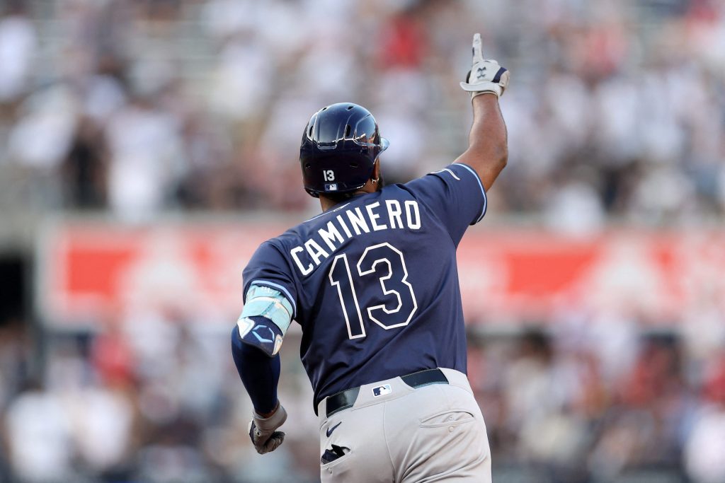 Junior Caminero alcanza los 30 jonrones y se une a grupo exclusivo de dominicanos en MLB