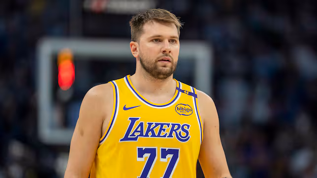Luka Doncic firma extensión de contrato con Los Angeles Lakers