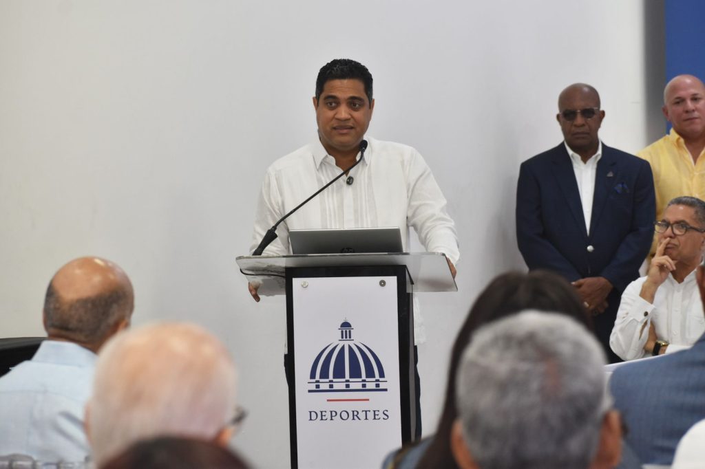 Ministro Kelvin Cruz anuncia celebración de los Juegos Juan Pablo Duarte en Nueva York