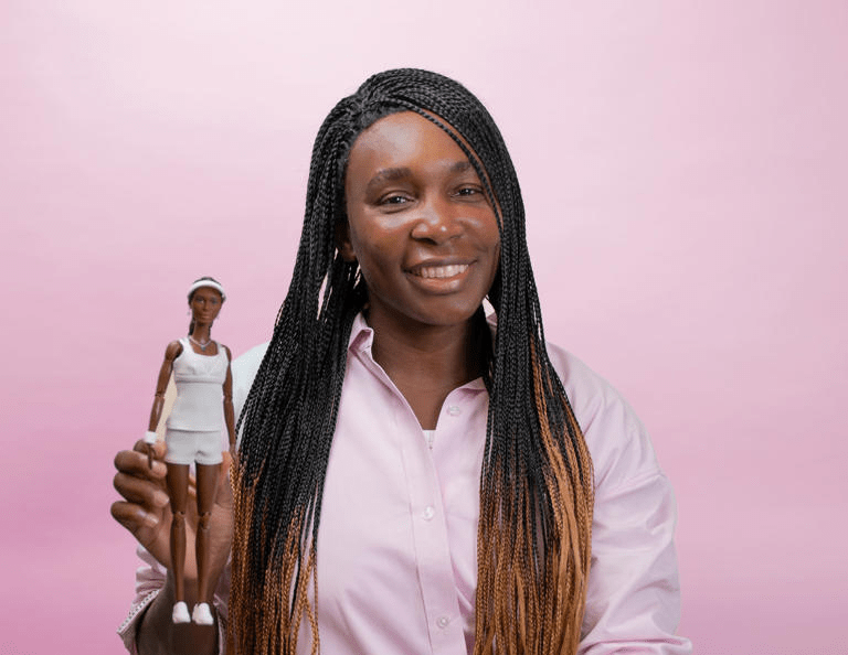 Barbie rinde homenaje a Venus Williams con una muñeca que celebra su legado
