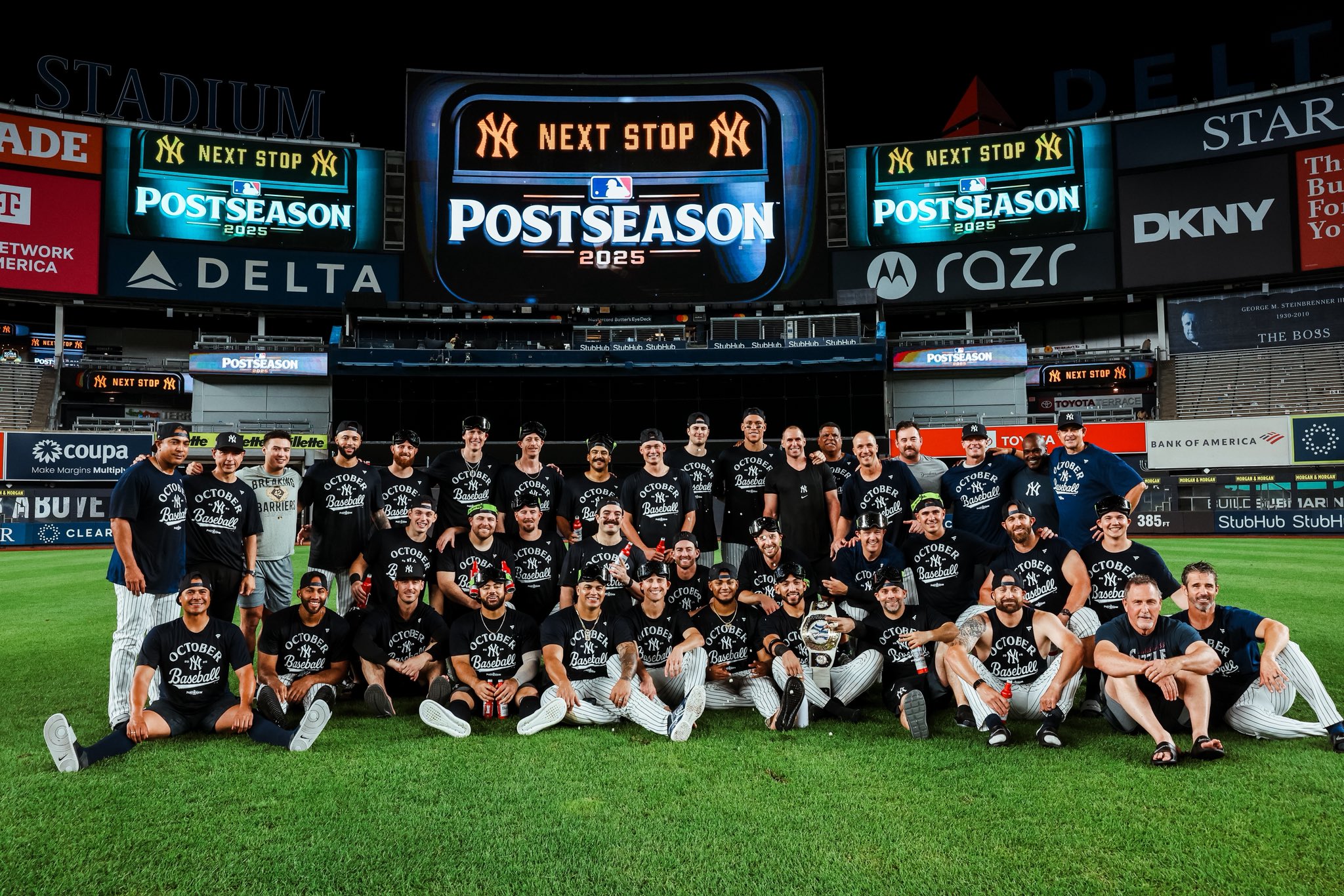 Yankees avanzan a los playoffs por octava vez en las últimas nueve temporadas Yankees avanzan a los playoffs por octava vez en las últimas nueve temporadas