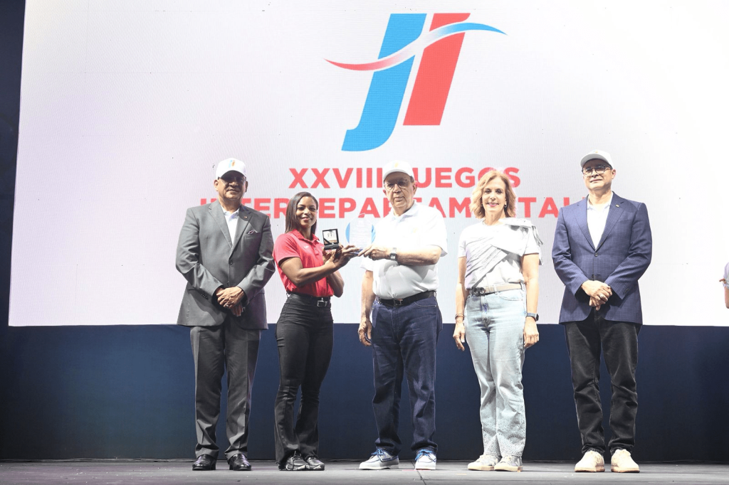 BCRD inaugura sus XXVIII Juegos Interdepartamentales con dedicatoria a Beatriz Pirón