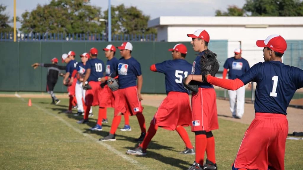 Advierten sobre preparación deben llevar niños que practican béisbol en las academias