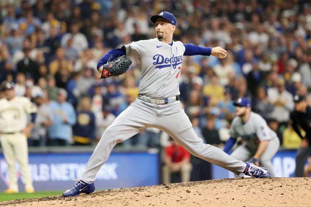“Imbateable”: Con un Blake Snell histórico, Dodgers pegan primero ante los Cerveceros