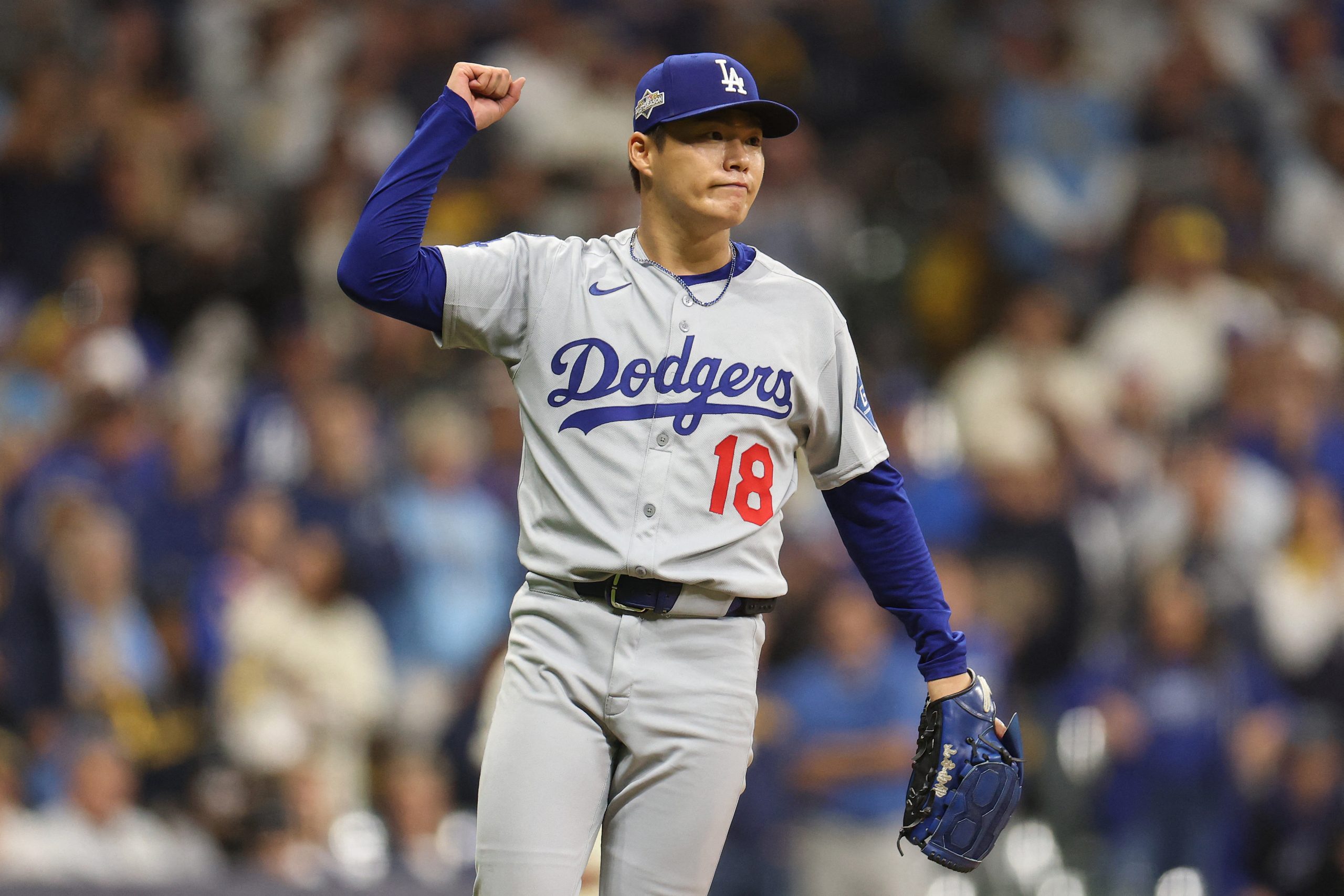 ¡Un juego completo! Yamamoto lanza joya y acerca a los Dodgers a la Serie Mundial ¡Un juego completo! Yamamoto lanza joya y acerca a los Dodgers a la Serie Mundial