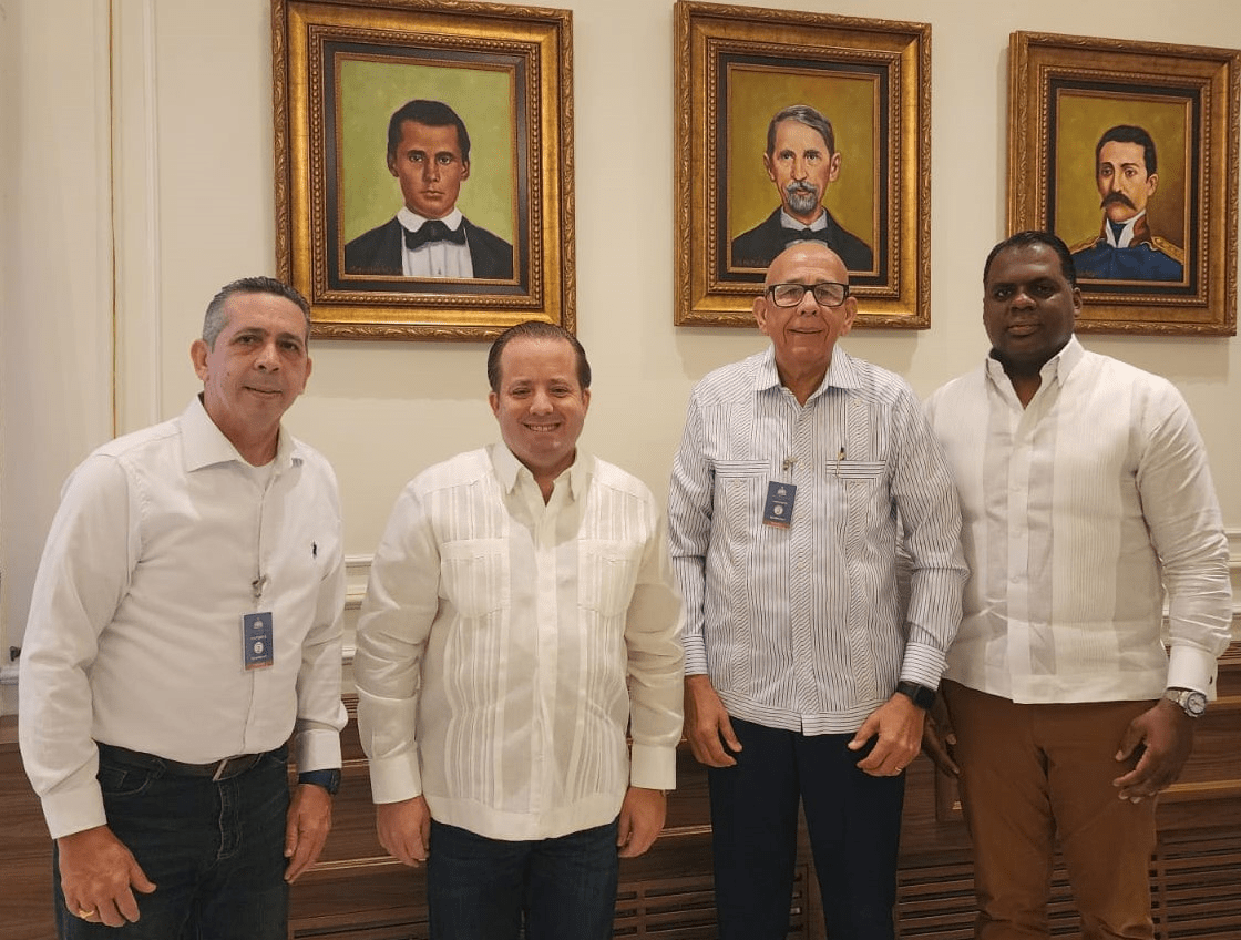 Paliza encabeza reunión de trabajo sobre avances en TBS Distrito 2025 Paliza encabeza reunión de trabajo sobre avances en TBS Distrito 2025