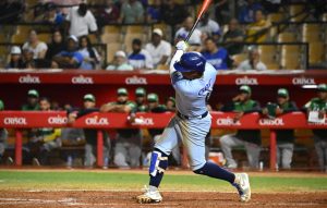 Leyba, Adames y Rojas Jr. definen triunfo del Licey ante las Estrellas Leyba, Adames y Rojas Jr. definen triunfo del Licey ante las Estrellas