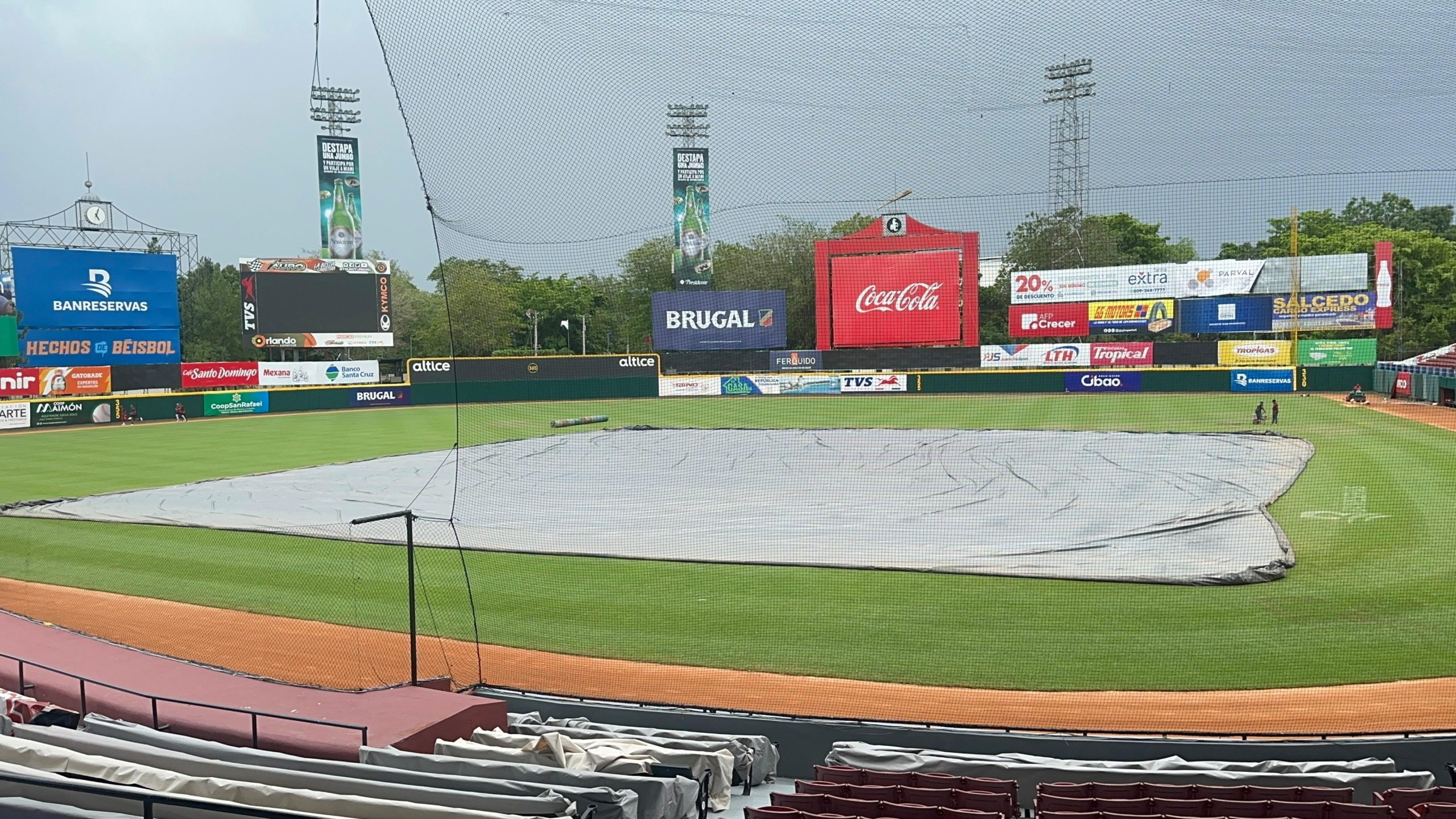 Suspenden juego entre Gigantes y Águilas por mal estado del terreno Suspenden juego entre Gigantes y Águilas por mal estado del terreno
