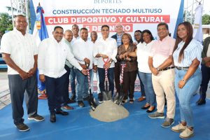 Kelvin Cruz da inicio a construcción de cinco multiusos en los Alcarrizos y Pedro Brand Kelvin Cruz da inicio a construcción de cinco multiusos en los Alcarrizos y Pedro Brand