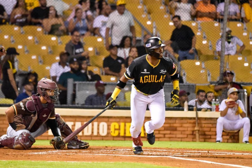 Alberto Rodríguez lidera victoria de las Águilas Cibaeñas 6-2 sobre Gigantes
