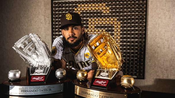 Fernando Tatis Jr. gana su segundo Guante de Platino, el mejor defensa de la Liga Nacional