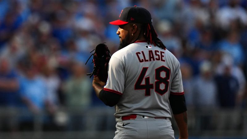 MLB y Guardianes «cooperan totalmente» con autoridades tras escándalo de Clase y Ortiz