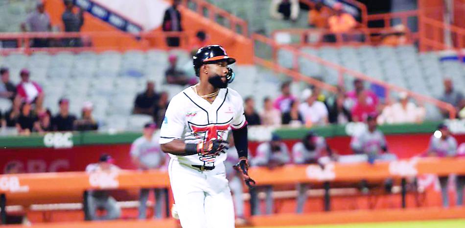 Toros del Este superan al Licey 9-6 en La Romana 