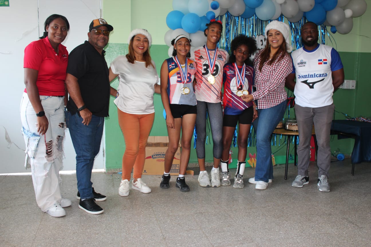 Academia MC Deportes realiza premiación de su Torneo de Voleibol Navideño 2025