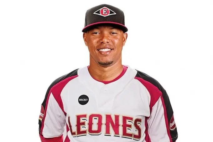 Ramón Santiago es el nuevo dirigente del Escogido tras despido de Alex Cintrón