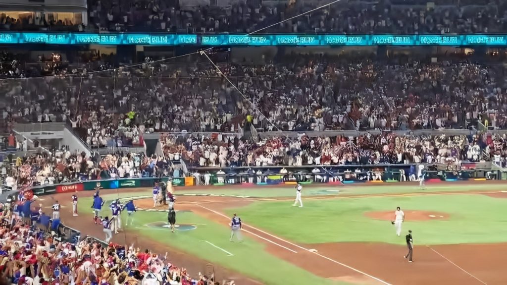 Duelo RD-Venezuela registra la tercera mayor asistencia en la historia del loanDepot Park