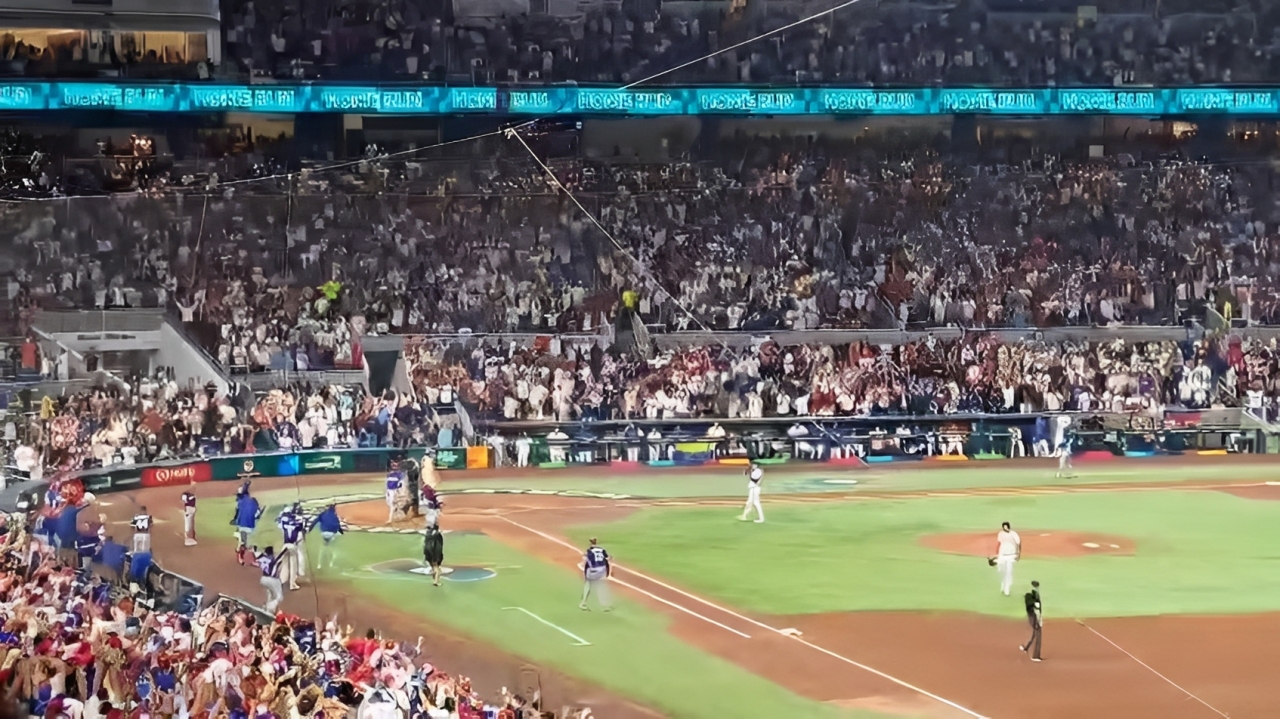 Duelo RD-Venezuela registra la tercera mayor asistencia en la historia del loanDepot Park Duelo RD-Venezuela registra la tercera mayor asistencia en la historia del loanDepot Park