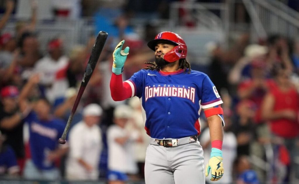 República Dominicana vence a Venezuela 7-5 y asegura el liderato del Grupo D