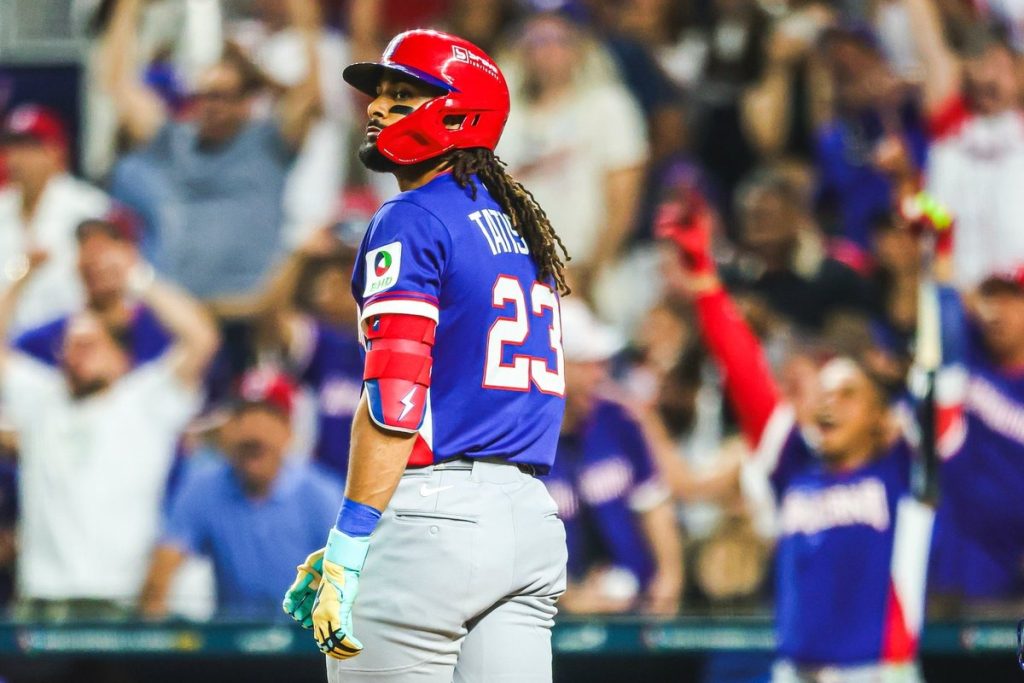 “No sé de dónde salió”: Tatis Jr. explica su famoso “bat flip” tras jonrón ante Venezuela
